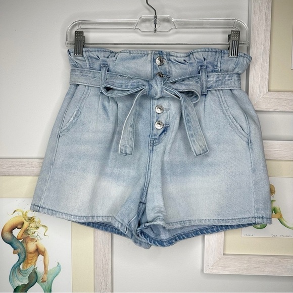American Eagle Paper Bag High Rise Button Fly Belted Mom Jean Shorts Size 2 - Picture 1 of 13